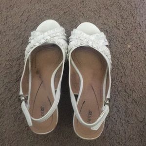 APT. 9 wedges